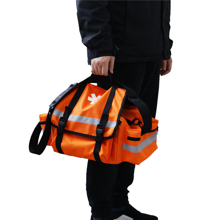 Medic Bag, professional first aid bag in emergency situations